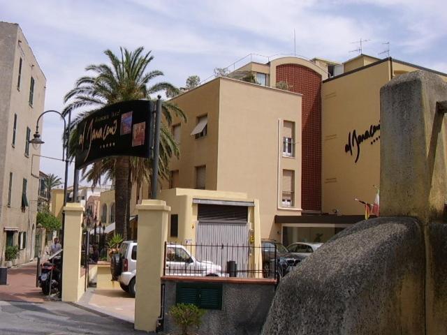 Residence Il Gabbiano Varigotti Buitenkant foto