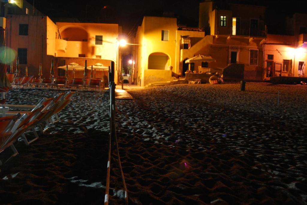Residence Il Gabbiano Varigotti Buitenkant foto
