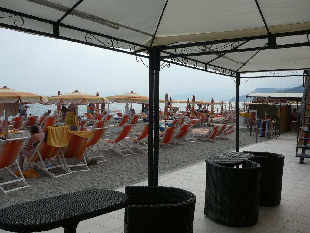 Residence Il Gabbiano Varigotti Buitenkant foto