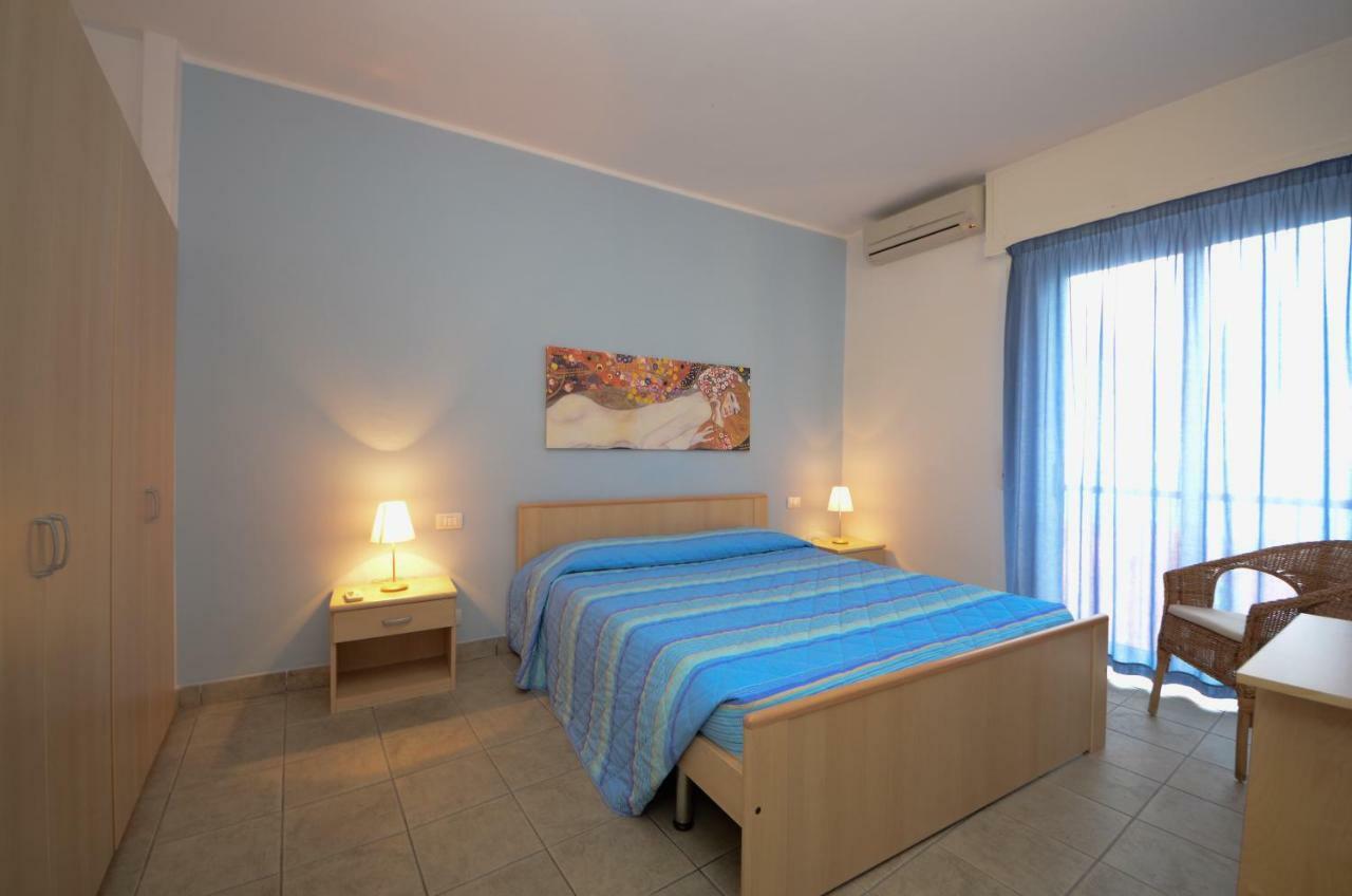 Residence Il Gabbiano Varigotti Buitenkant foto